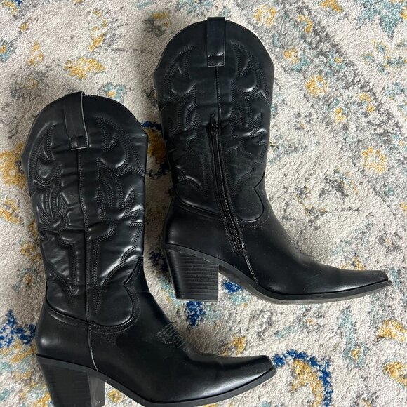 Black NWOT Cowboy Boots - Picture 2 of 6